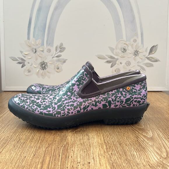 BOGS Women's Patch Slip-on-Spotty Rain Shoe in Burgundy Multi - Picture 4 of 11